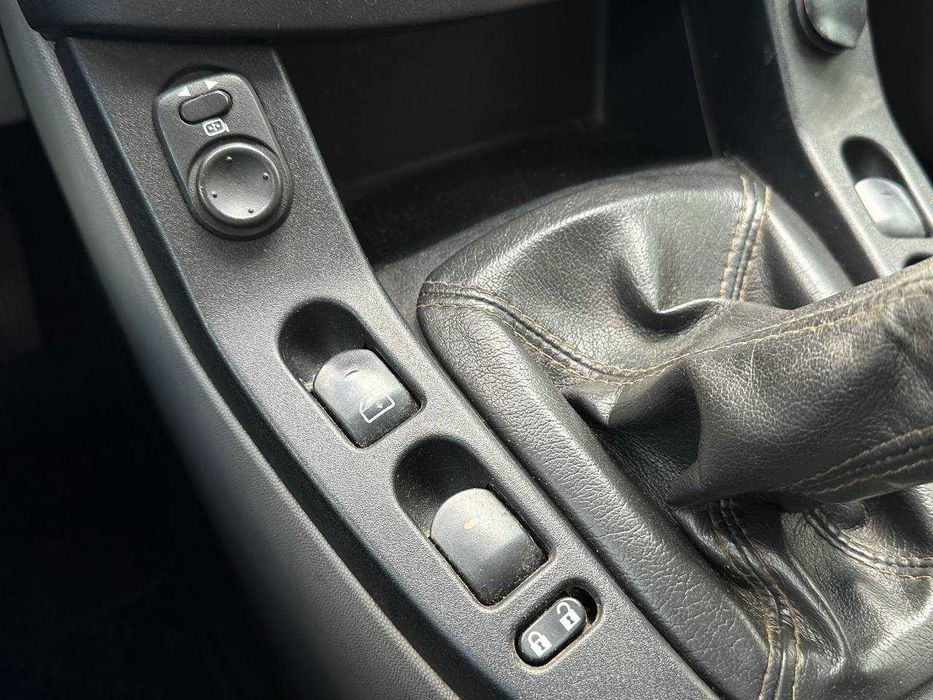 Saturn Vue 2.2 Бензин МКПП 2004