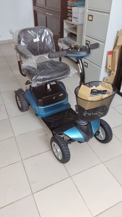 Scooter eléctrica de mobilidade reduzida, nova nunca usada!