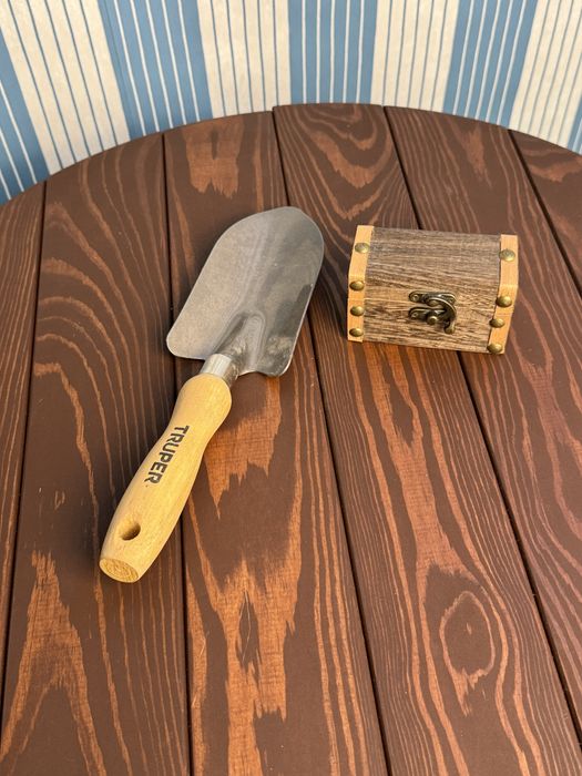 Садібна лопата та кейс