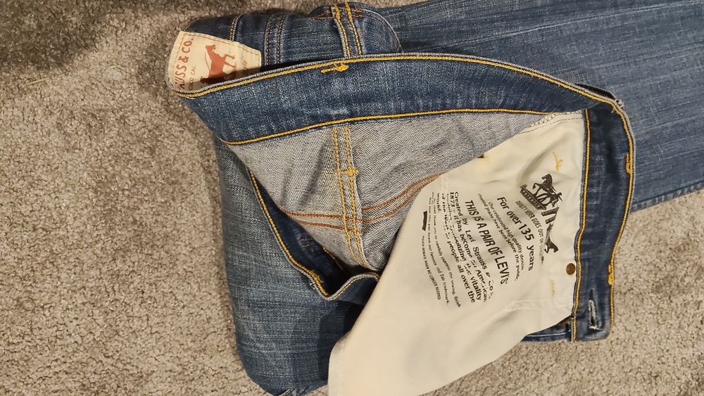 Calças de ganga modelo da Levis