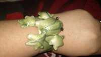 ребенку на ручку браслет лягушка жаба на любой обьем суперовая зеленая