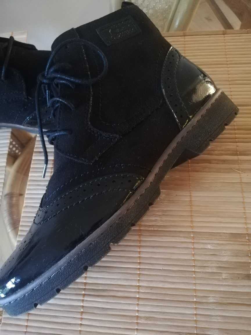 Czarne buty rozmiar 39