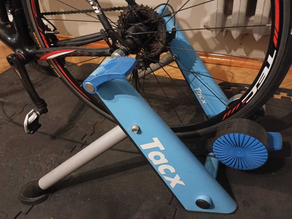 TACX BLUE MATIC T2650 + Opona Vittoria Zaffiro Pro