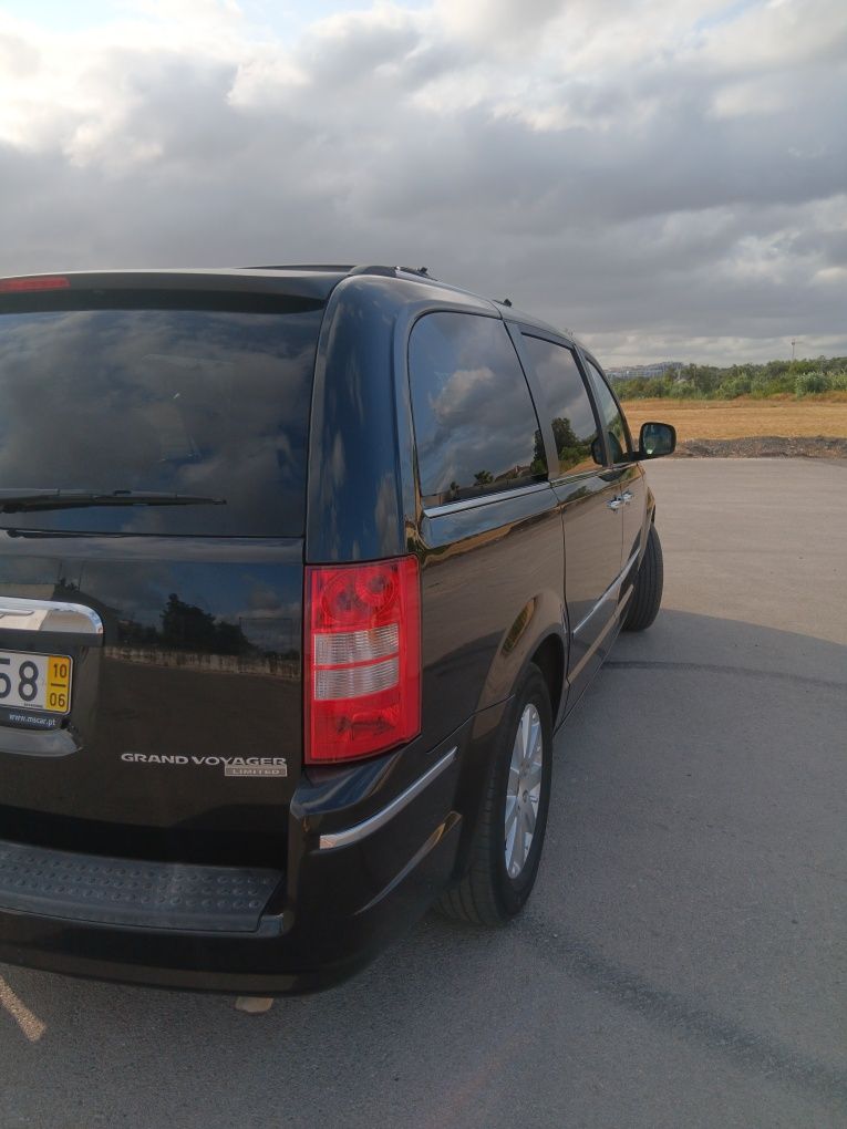Chrysler Grand Voyager 2010 poucos km