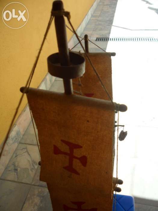 Barco Caravela em fósforos - feito à mão