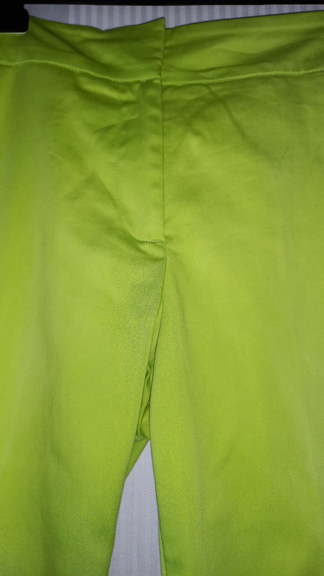 Sprzedam Legginsy Damskie Materiałowe, rozmiar M, marki Reserved.