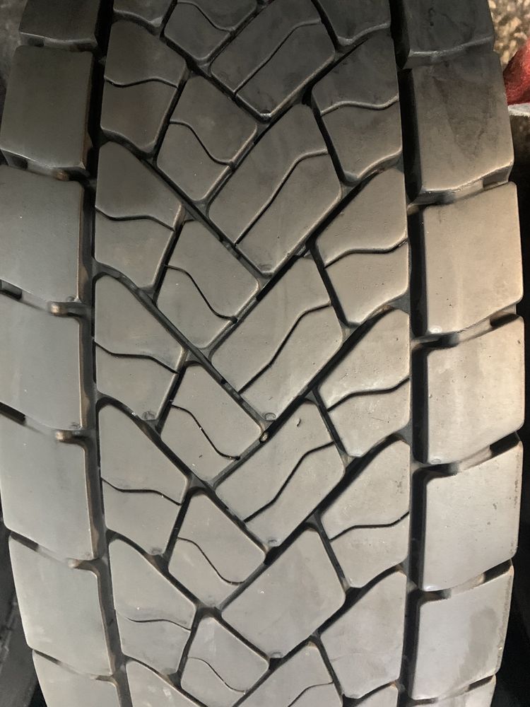 шина вантажна б/в 295/60R22,5 Dunlop SP446 (1 шт)
