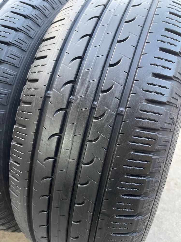 Шини літні R17 245 65 GoodYear Efficient SUV Склад Осокорки