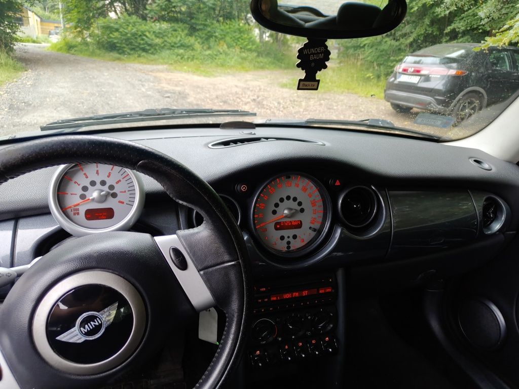 Mini Cooper 1.6 Benz.,,super stan''