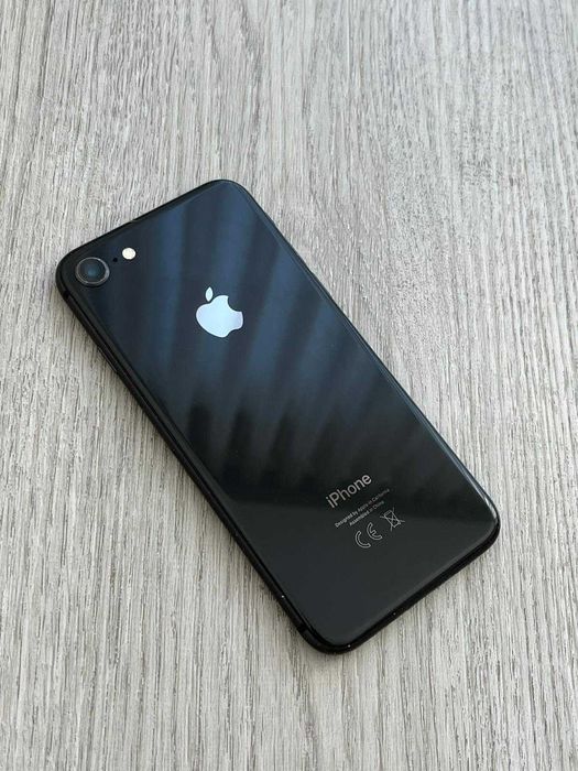 Iphone 8 em boas condições