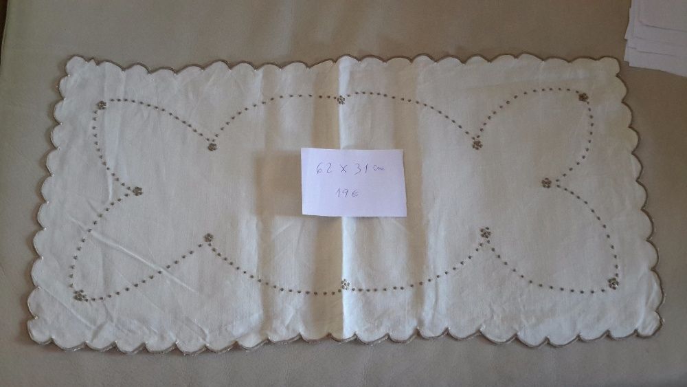 Pano bordado Madeira 62x31cm