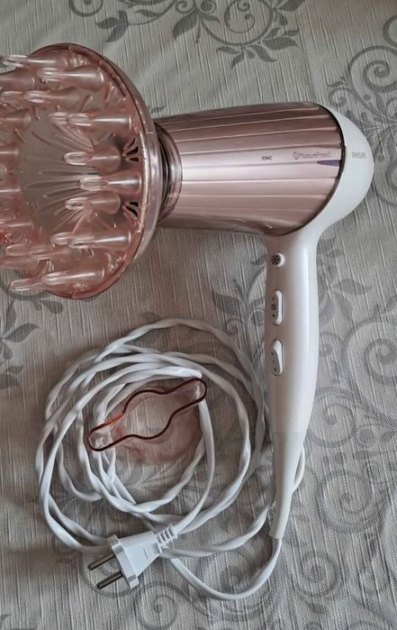 Suszarka Philips Moisture Protect Ionic 2300W