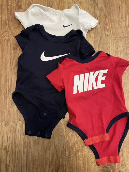 Набір оригінальних дитячих боді Nike