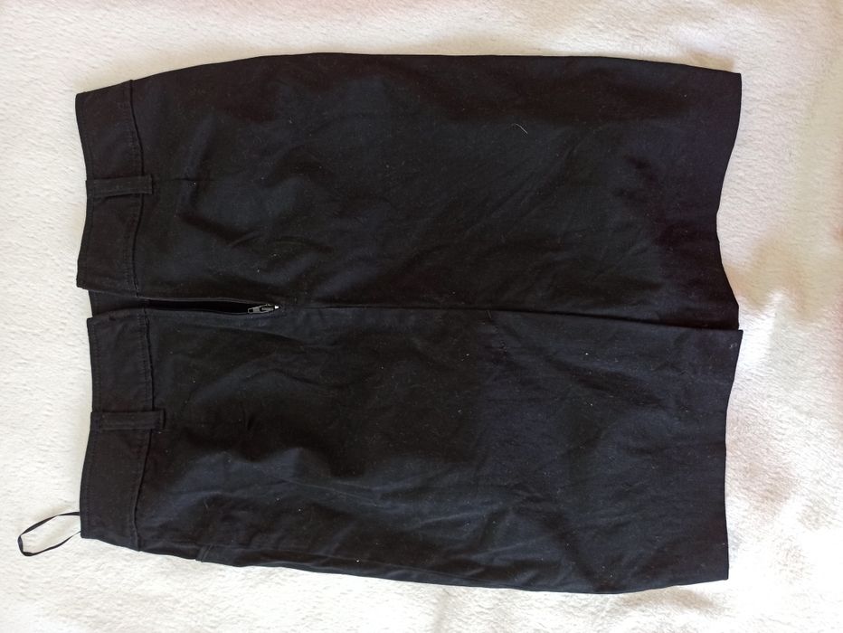 Spodnica czarna S