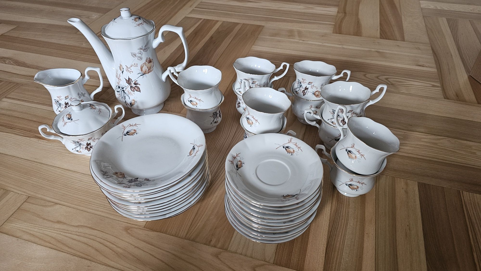Porcelanowy serwis do kawy Chodzież