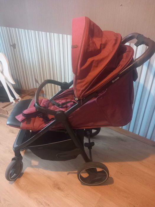 Дитячій візок у чудовому стані