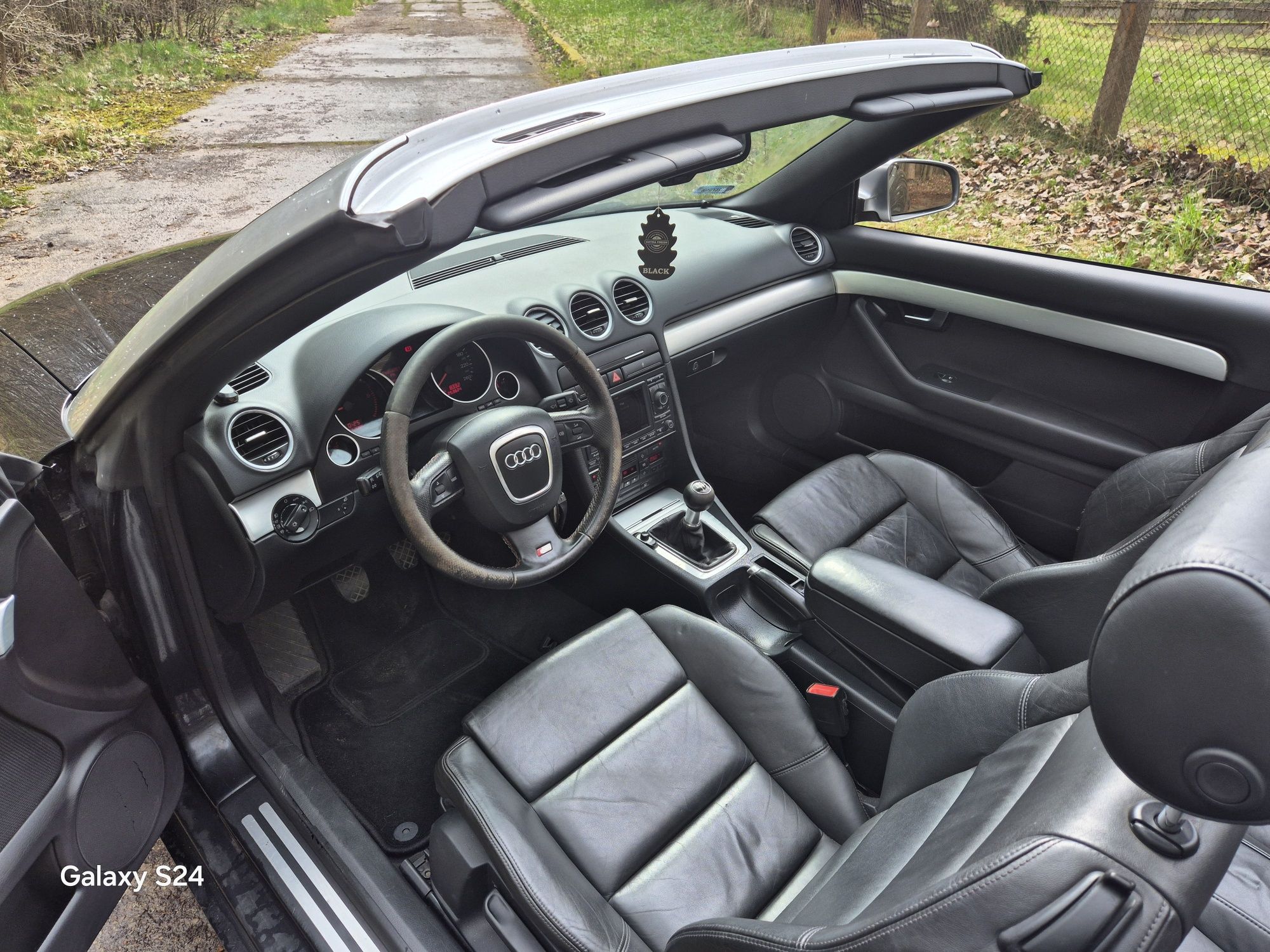 Audi A4b7 cabrio 2xsline#navi#windschot