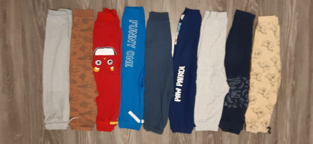 Spodnie chłopięce rozmiar 122