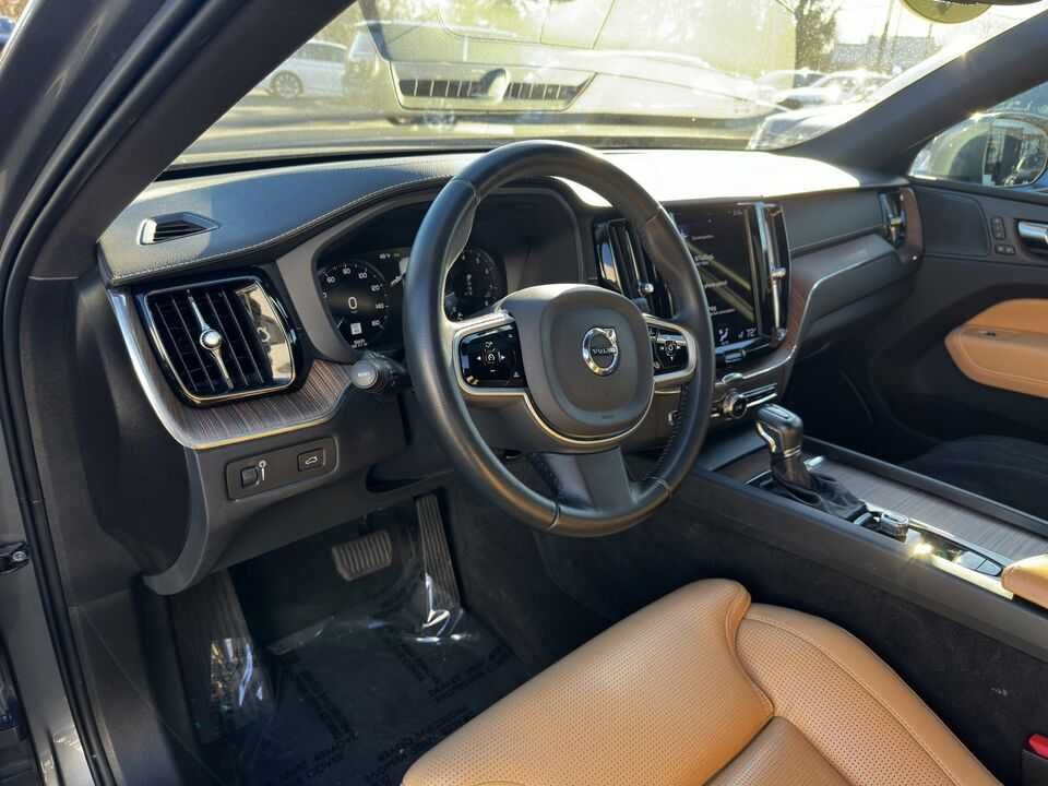 2021 Volvo XC60 Inscription