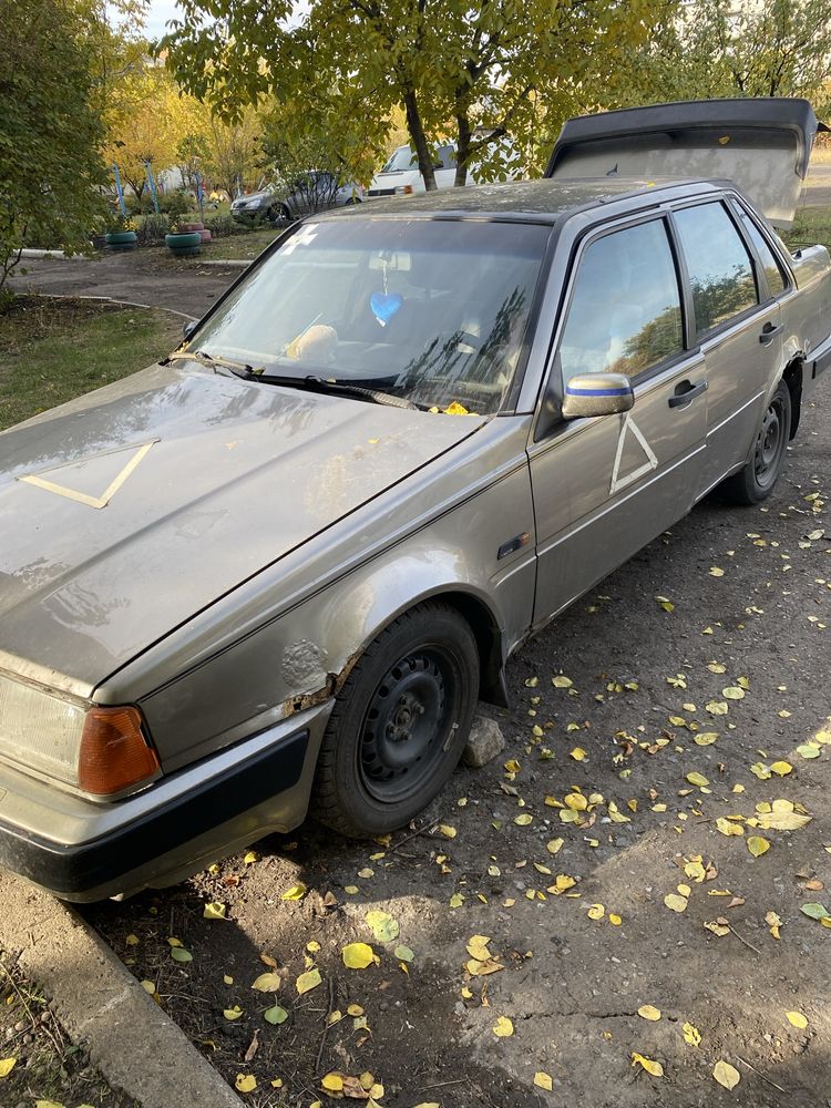 Volvo 460 1.6 газ/безин