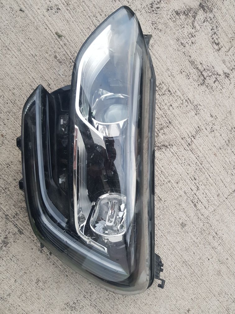 Lampa lewa przednia Renault Megane IV 15-20