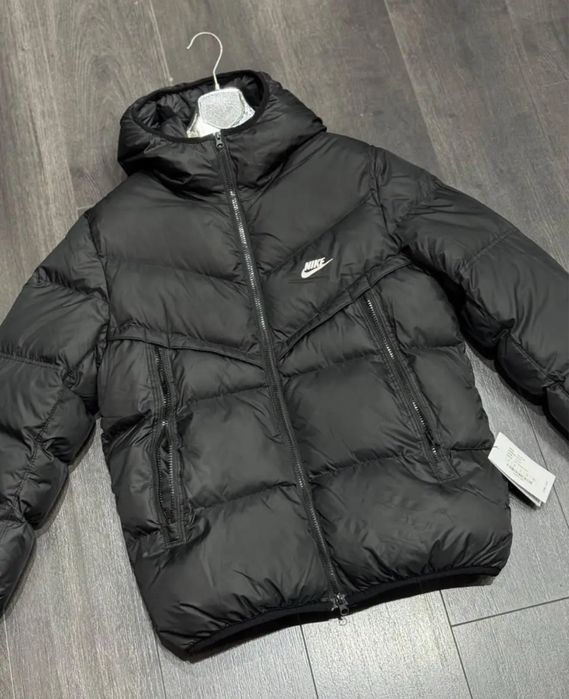 Пуховик Nike Storm Fit