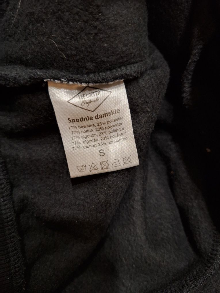Spodnie dresowe czarne LeeCooper