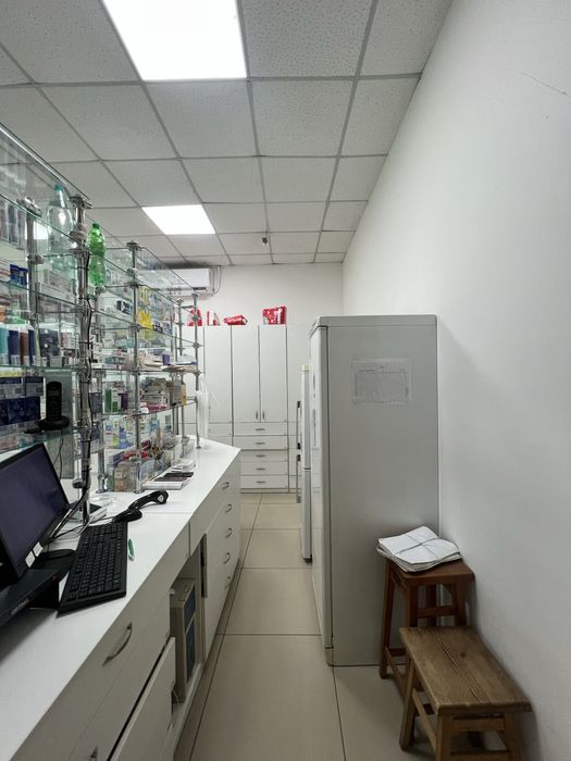 Оренда комерційного приміщення 56 кв.м на Корбутівці