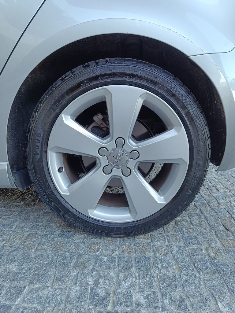 Jantes e Pneus Audi A3 
Furação: 5x112 Diâmetro: 17
