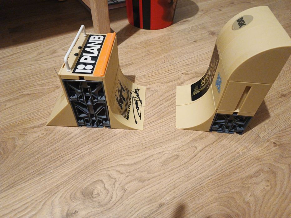 Skate park tech deck