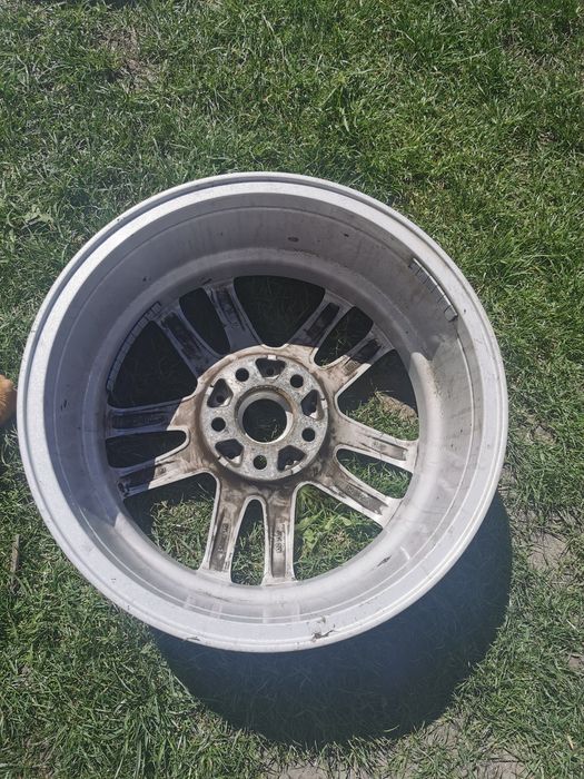 Felgi aluminiowe UNIWHEELS 7.5x17  Et27 Audi 5x112 X10757