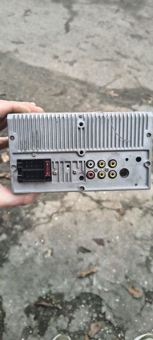 Продам двухдінову магнітолу