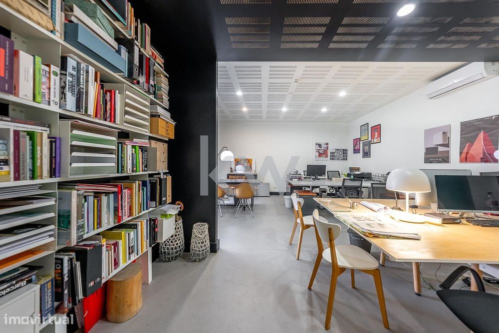 Vende-Se Loja Em Alvalade – Largo Machado De Assis, Próximo À Junta