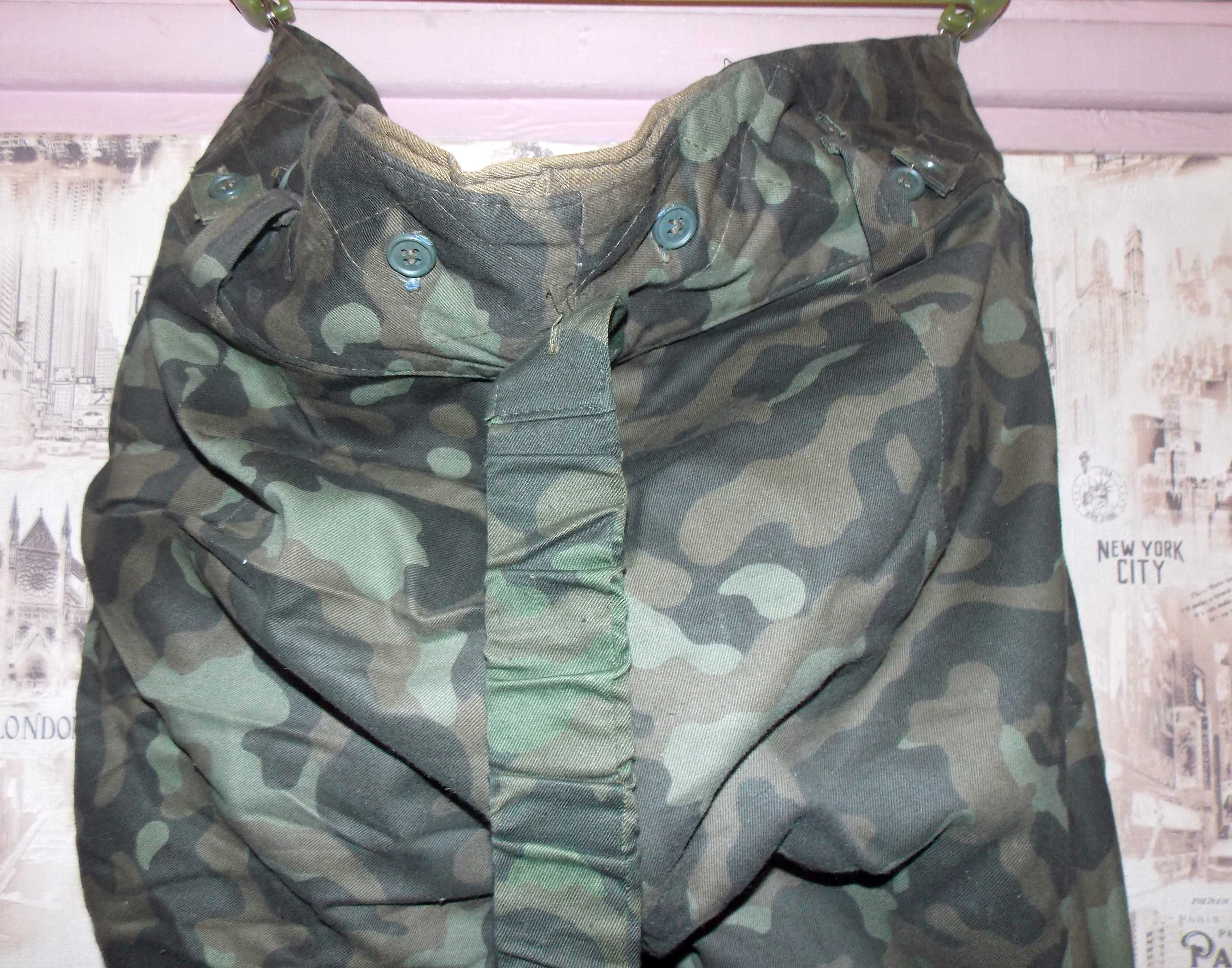Утеплённые камуфлированные штаны в расцветке "бутан"