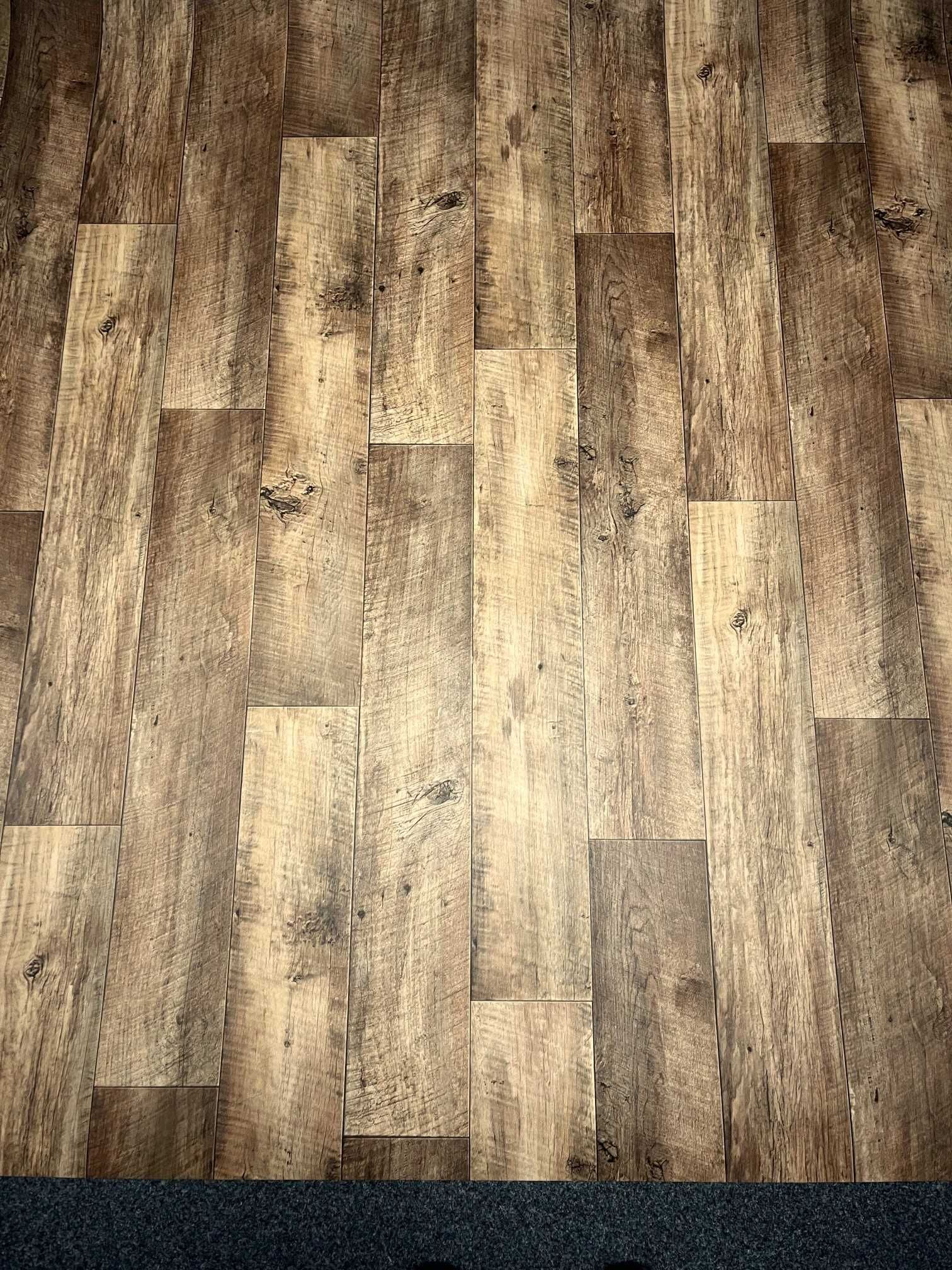 Wykładzina PCV Ocieplana Tarkett Naturalne Drewno Filc szer. 3m