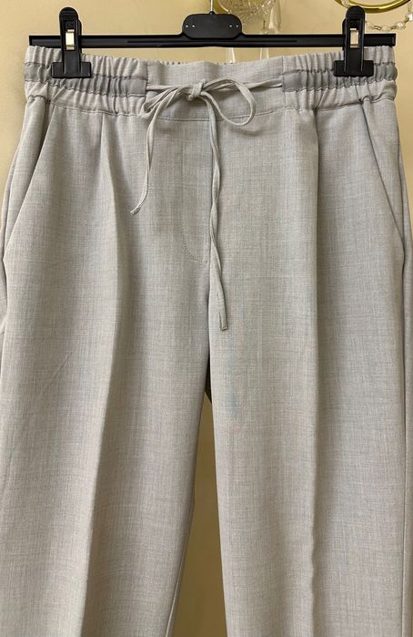 ZARA сірі базові брюки на резинці серые базовые брюки мом легкие осень