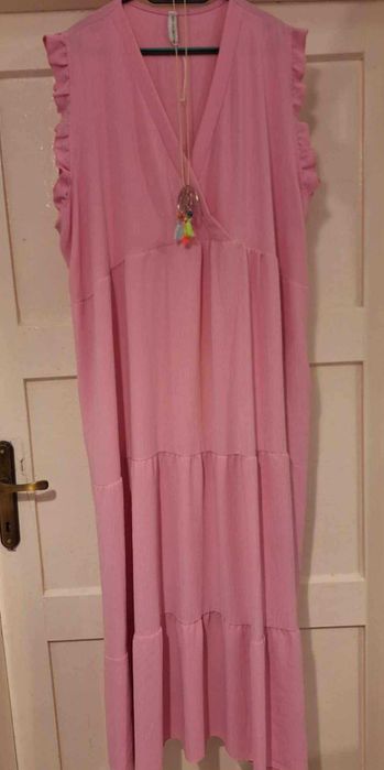 Duży rozmiar. Cukierkowa sukienka. 52/58