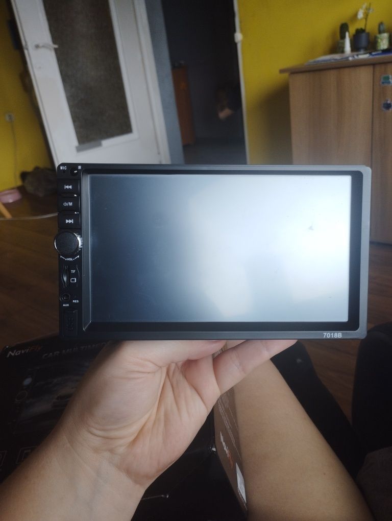 Stacja multimedialna NaviFly 1DIN