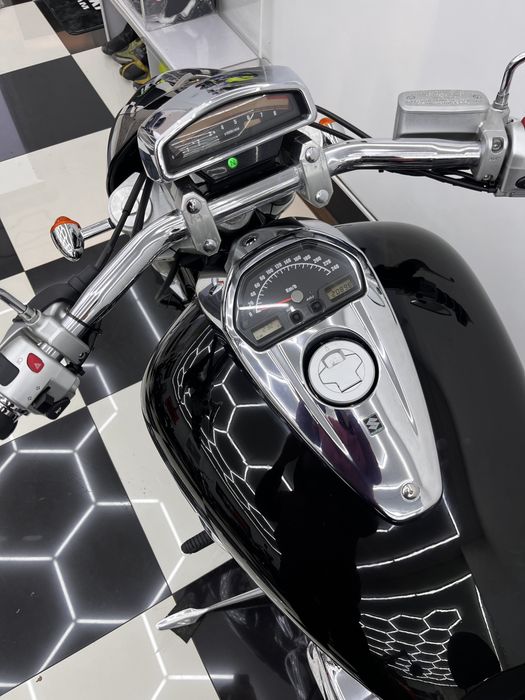 Suzuki Intruder 1800 M1800R VZR 1800 Boulevard M109 Europa