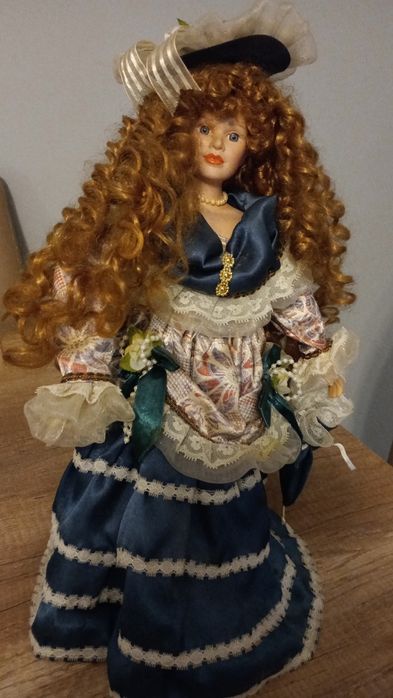 Porcelanowa lalka