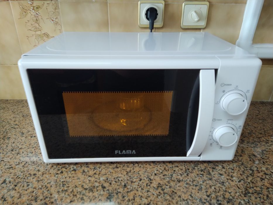Micro-ondas Flama casa quarto apartamento vivenda escritório gabinete.