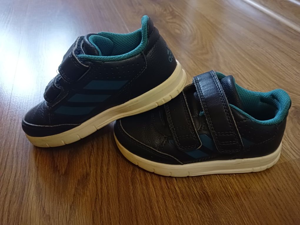 Buty Adidas 24 dla chłopca