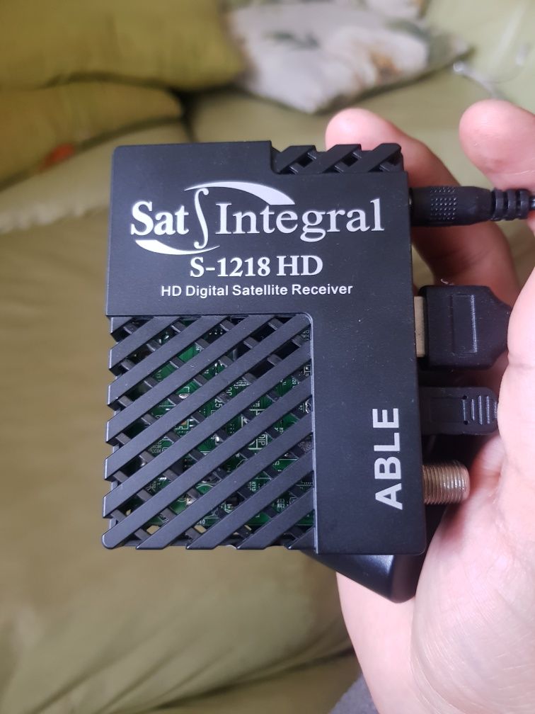 Супутниковий ресивер Sat-Integral S-1218 HD