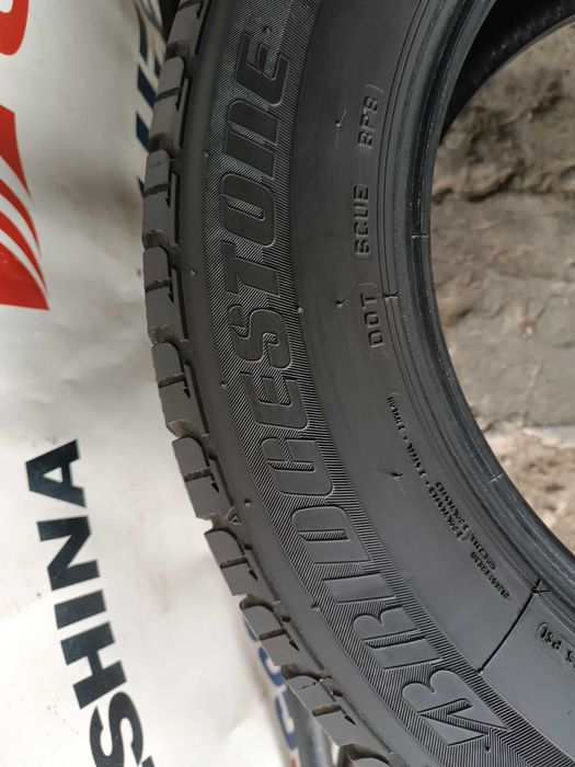 Зимові шини 215/65 R16C Bridgestone blizzak lm18c