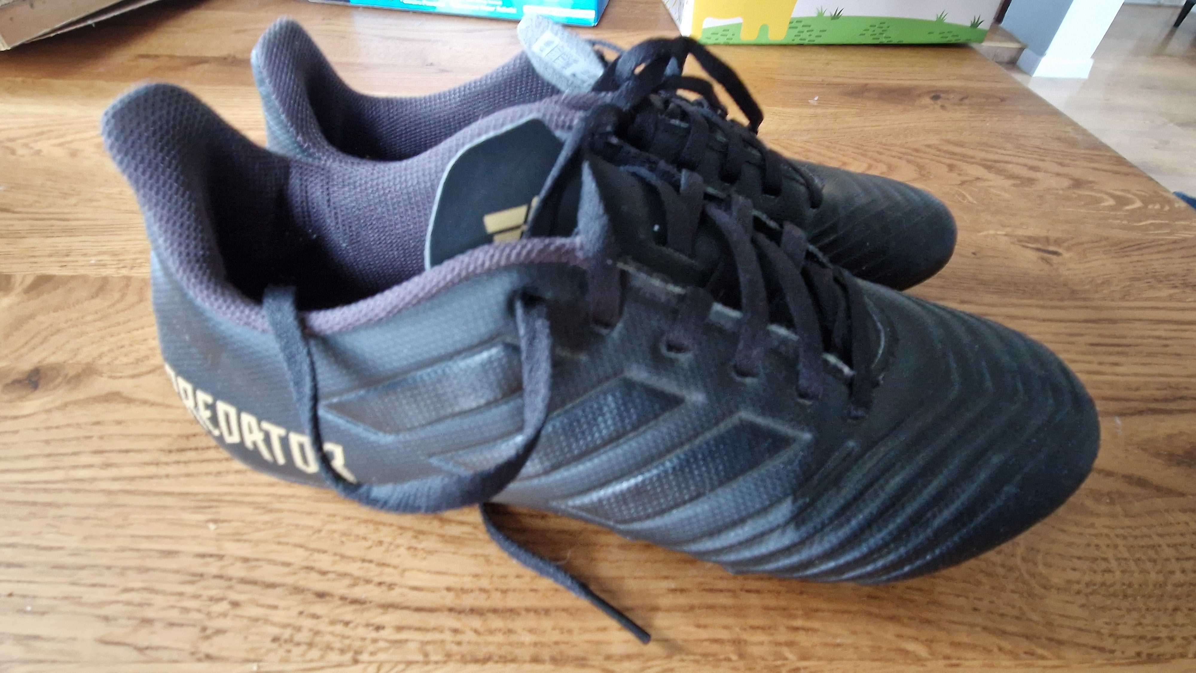 Бутси дитячі Predator adidas 40 2/3. Стан добрий