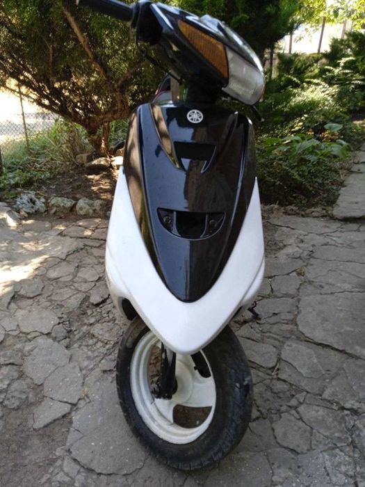 Yamaha super jog zr , валить на заднем ,кататься до тёлочек :D