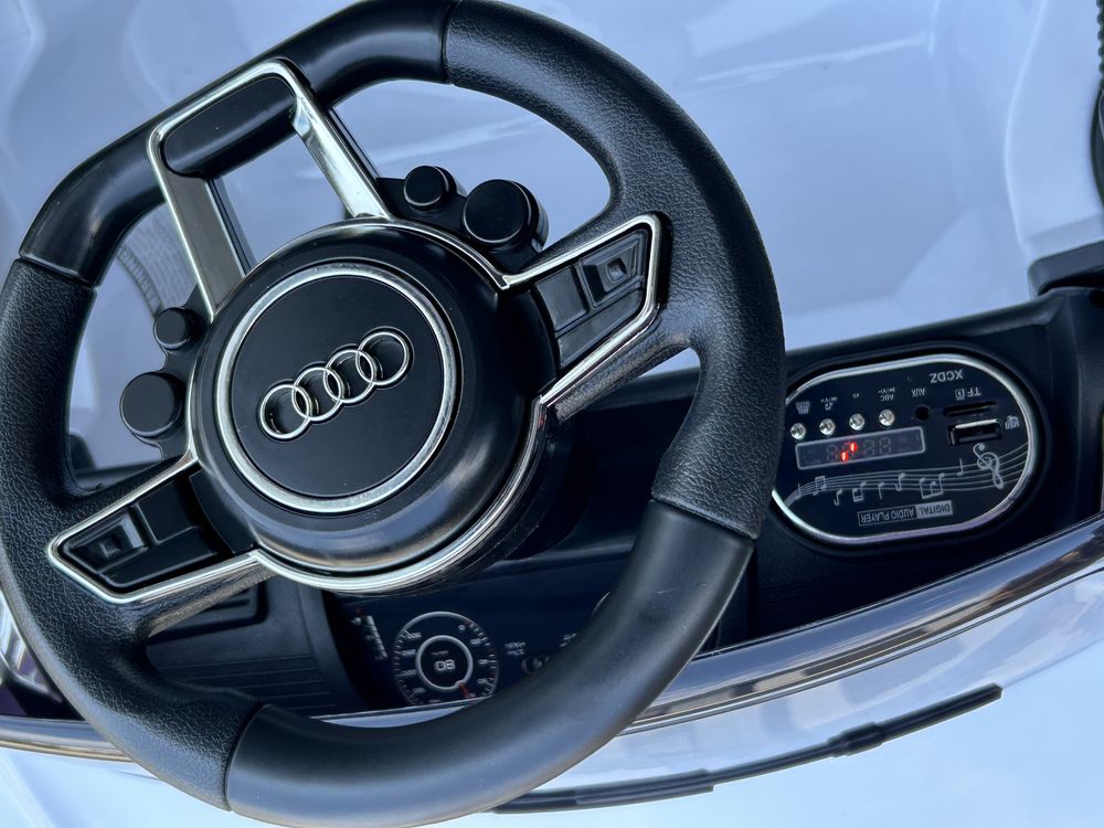 Auto na akumulator AUDI R8 Spyder USB,SKÓRA,EVA czarne