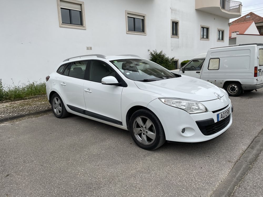 Renault Megane Sport Tourer 2011