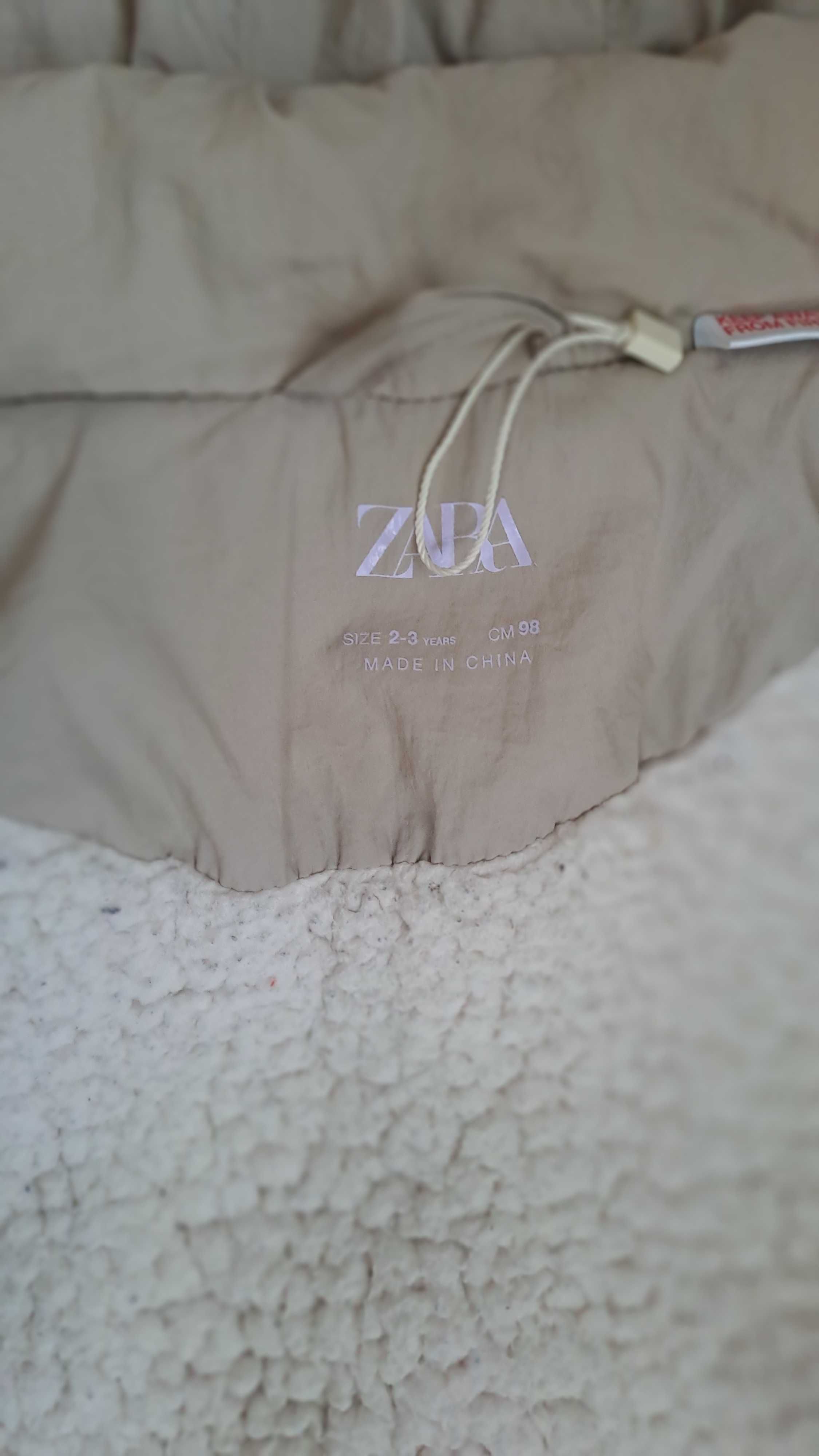 Курточка для дівчинки zara