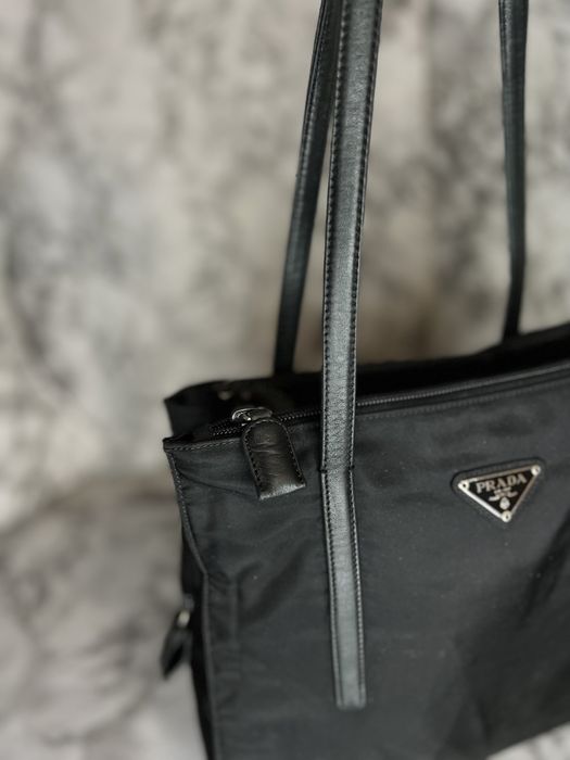 Сумка сумочка нейлон и кожа Prada оригинал